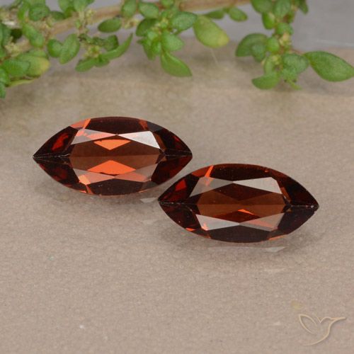 1.99ctw Natural Rojo medio Granate piropo, Marquesa, VVS-VS