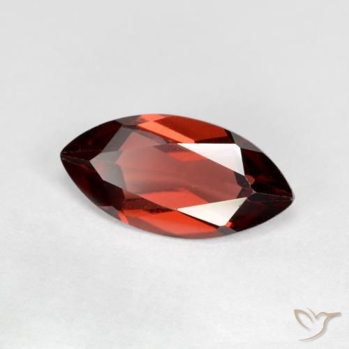 Granate piropo Rojo oscuro natural de 1.22 ct, Marquesa, VVS-VS