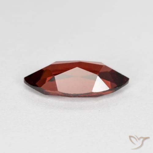 Granate piropo Rojo oscuro natural de 1.22 ct, Marquesa, VVS-VS