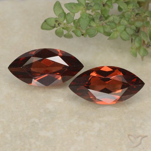 2.34ctw Natural Rojo escarlata intenso Granate piropo, Marquesa, VVS-VS