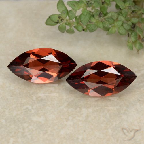 2.25ctw Natural Rojo escarlata intenso Granate piropo, Marquesa, VVS-VS
