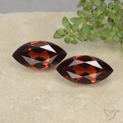 2.51ctw Natural Rojo oscuro Granate piropo, Marquesa, VVS-VS