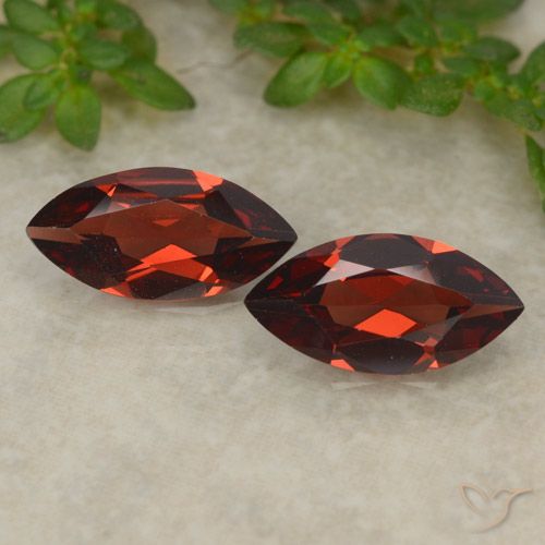 2.09ctw Natural Rojo oscuro Granate piropo, Marquesa, VVS-VS