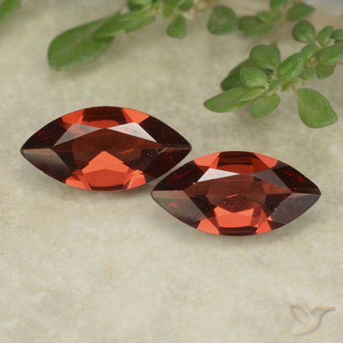 1.83ctw Natural Rojo oscuro Granate piropo, Marquesa, VVS-VS