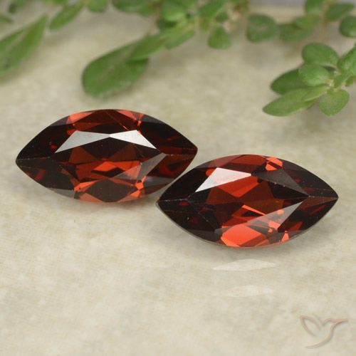 2.61ctw Natural Rojo oscuro Granate piropo, Marquesa, VVS-VS