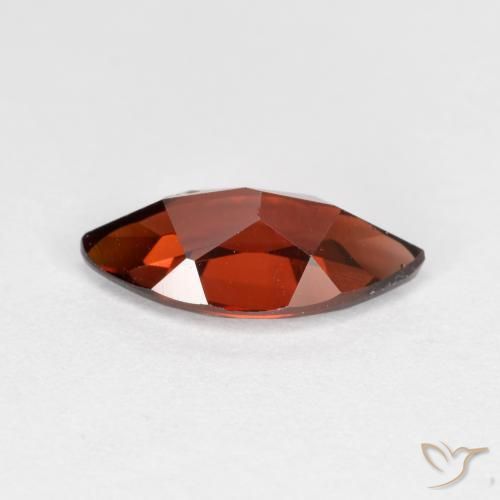 Granate piropo Rojo oscuro natural de 1.24 ct, Marquesa, VVS-VS