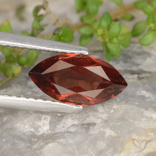 1.14ct Natural Rojo oscuro Granate piropo, Marquesa, VS