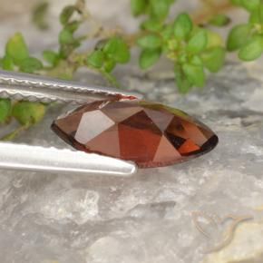 Granate piropo Rojo oscuro natural de 1.25 ct, Marquesa, VVS