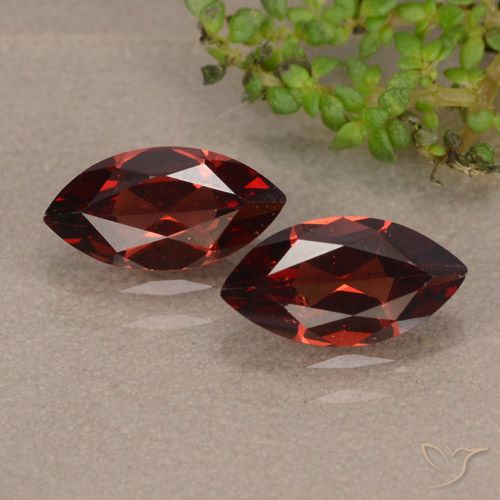 2.35ctw Natural Rojo oscuro Granate piropo, Marquesa, VVS-VS