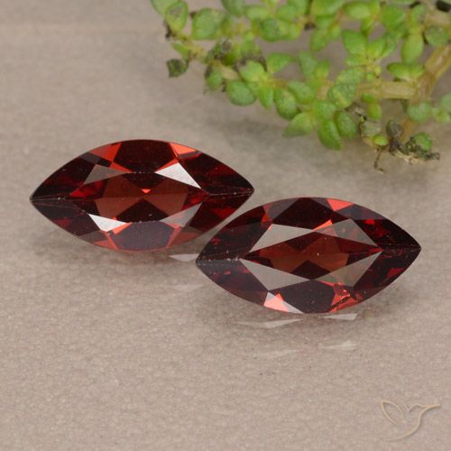 2.06ctw Natural Rojo sangría Granate piropo, Marquesa, VVS