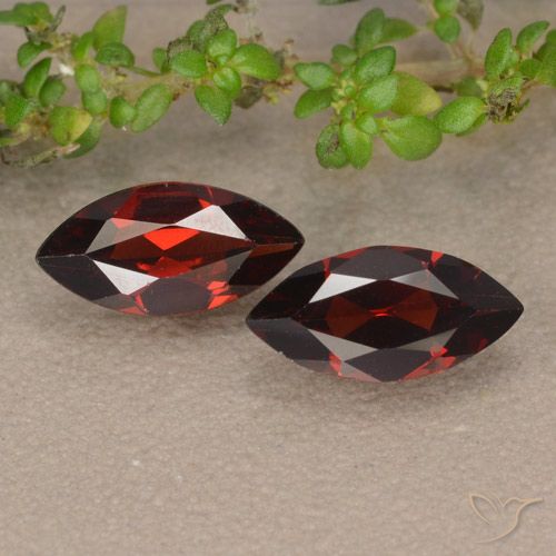 2.12ctw Natural Rojo oscuro Granate piropo, Marquesa, VVS-VS