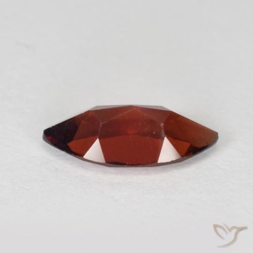Granate piropo Rojo oscuro natural de 1.21 ct, Marquesa, VVS-VS