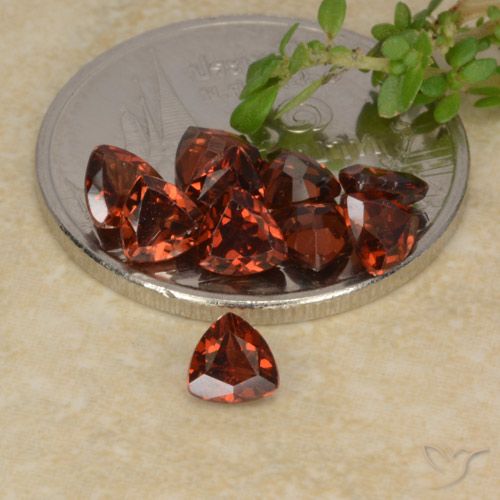 2.81ctw Natural Rojo oscuro Granate piropo, Trillón, VS