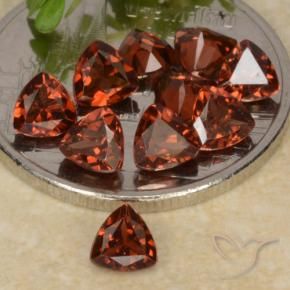 Gemas de Granate piropo Rojo oscuro natural de 2.91 ct, Trillón, VS