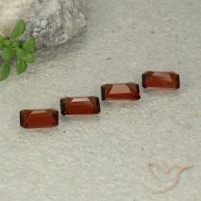 Gemas de Granate piropo Rojo sangría natural de 2.20 ct, Corte Octágono / Esmeralda, VS