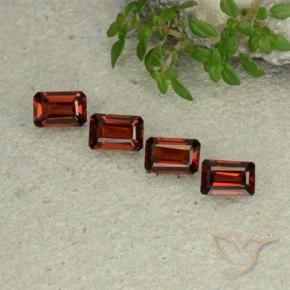 Gemas de Granate piropo Rojo oscuro natural de 2.49 ct, Corte Octágono / Esmeralda, VS