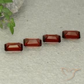 Gemas de Granate piropo Rojo oscuro natural de 2.26 ct, Corte Octágono / Esmeralda, VS