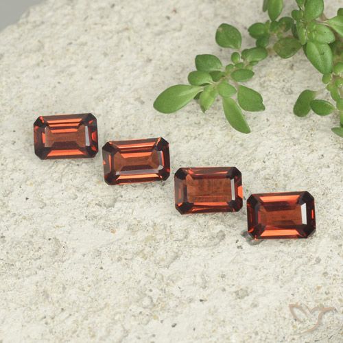 2.25ctw Natural Rojo sangría Granate piropo, corte esmeralda, VS