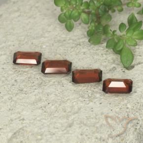 Gemas de Granate piropo Rojo sangría natural de 2.01 ct, Corte Octágono / Esmeralda, VS