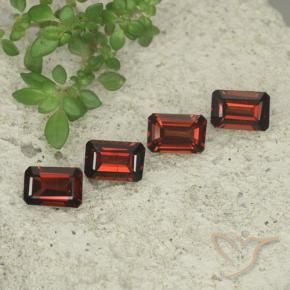 Gemas de Granate piropo Rojo oscuro natural de 2.65 ct, Corte Octágono / Esmeralda, VS