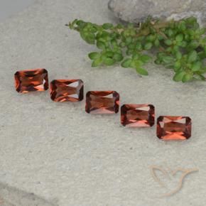 Gemas de Granate piropo Rojo oscuro natural de 2.86 ct, Corte Octágono / Esmeralda, VVS-VS
