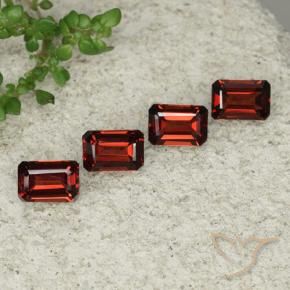 Gemas de Granate piropo Rojo oscuro natural de 2.97 ct, Corte Octágono / Esmeralda, VS