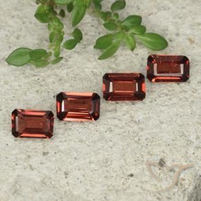 Gemas de Granate piropo Rojo oscuro natural de 1.98 ct, Corte Octágono / Esmeralda, VS