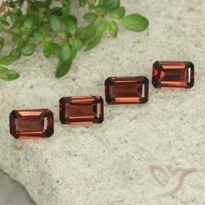Gemas de Granate piropo Rojo medio natural de 2.18 ct, Corte Octágono / Esmeralda, VS