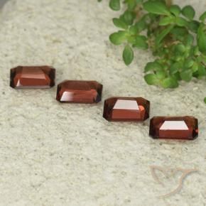 Gemas de Granate piropo Rojo medio natural de 2.70 ct, Corte Octágono / Esmeralda, VS