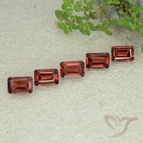 Gemas de Granate piropo Rojo escarlata natural de 2.94 ct, Corte Octágono / Esmeralda, VS