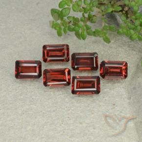 Gemas de Granate piropo Rojo escarlata intenso natural de 3.99 ct, Corte Octágono / Esmeralda, VS