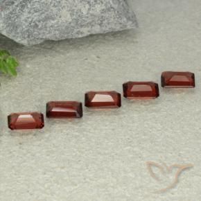 Gemas de Granate piropo Rojo oscuro natural de 2.89 ct, Corte Octágono / Esmeralda, VS