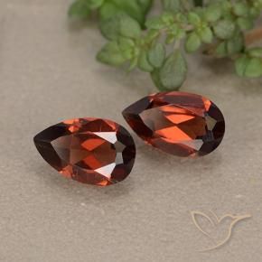 Gemas de Granate piropo Rojo sangría natural de 1.80 ct, En forma de pera, VVS-VS