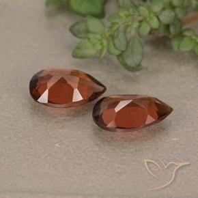 Gemas de Granate piropo Rojo sangría natural de 1.80 ct, En forma de pera, VVS-VS