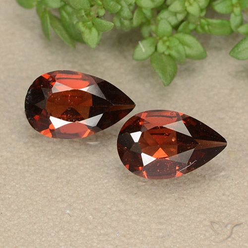1.69ctw Natural Rojo grosella Granate piropo, En forma de pera, VVS-VS