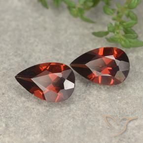 Gemas de Granate piropo Rojo oscuro natural de 1.90 ct, En forma de pera, VVS-VS