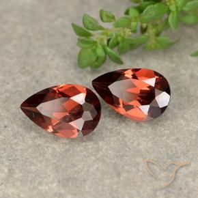Gemas de Granate piropo Rojo oscuro natural de 1.75 ct, En forma de pera, VVS-VS