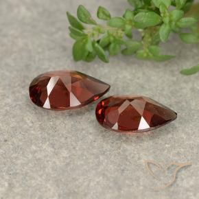 Gemas de Granate piropo Rojo sangría natural de 1.74 ct, En forma de pera, VVS-VS