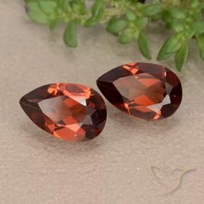 Gemas de Granate piropo Rojo sangría natural de 1.79 ct, En forma de pera, VVS-VS