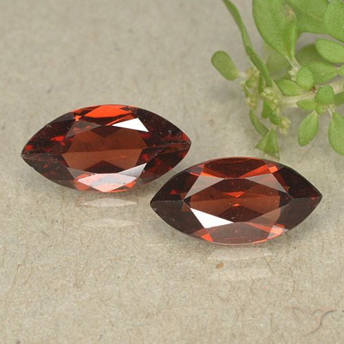2.43ctw Natural Rojo oscuro Granate piropo, Marquesa, VVS-VS
