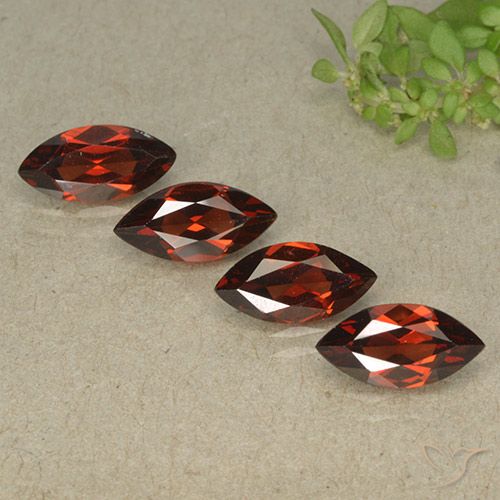 4.69ctw Natural Rojo sangría Granate piropo, Marquesa, VVS-VS