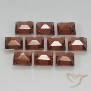 Gemas de Granate piropo Rojo medio natural de 3.84 ct, Cuadrado, VVS-VS