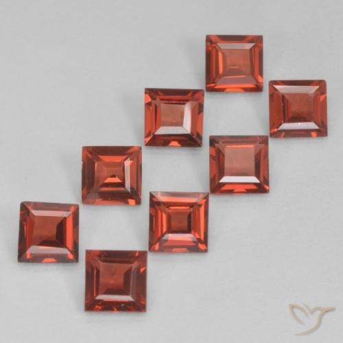 Gemas de Granate piropo Rojo sangría natural de 2.94 ct, Cuadrado, VVS-VS