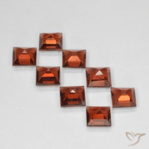 Gemas de Granate piropo Rojo oscuro natural de 3.22 ct, Cuadrado, VVS-VS