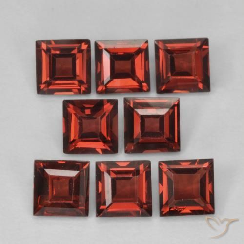 3.47ctw Natural Rojo escarlata intenso Granate piropo, Cuadrado, VVS-VS