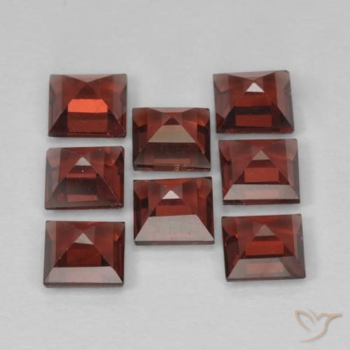 Gemas de Granate piropo Rojo escarlata intenso natural de 3.47 ct, Cuadrado, VVS-VS