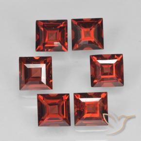 Gemas de Granate piropo Rojo oscuro natural de 2.83 ct, Cuadrado, VVS-VS