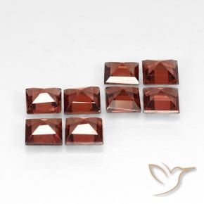 Gemas de Granate piropo Rojo oscuro natural de 3.05 ct, Cuadrado, VVS-VS
