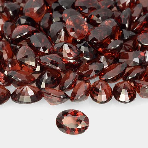 Granate piropo Rojo oscuro natural de 1.06 ct, Ovalada, VVS-VS