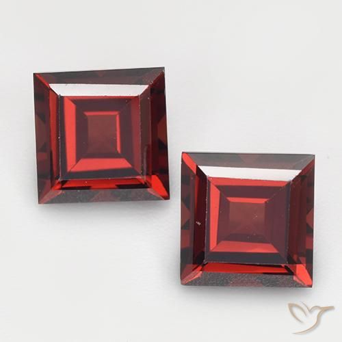 4.37ctw Natural Rojo oscuro Granate piropo, Cuadrado, VVS-VS